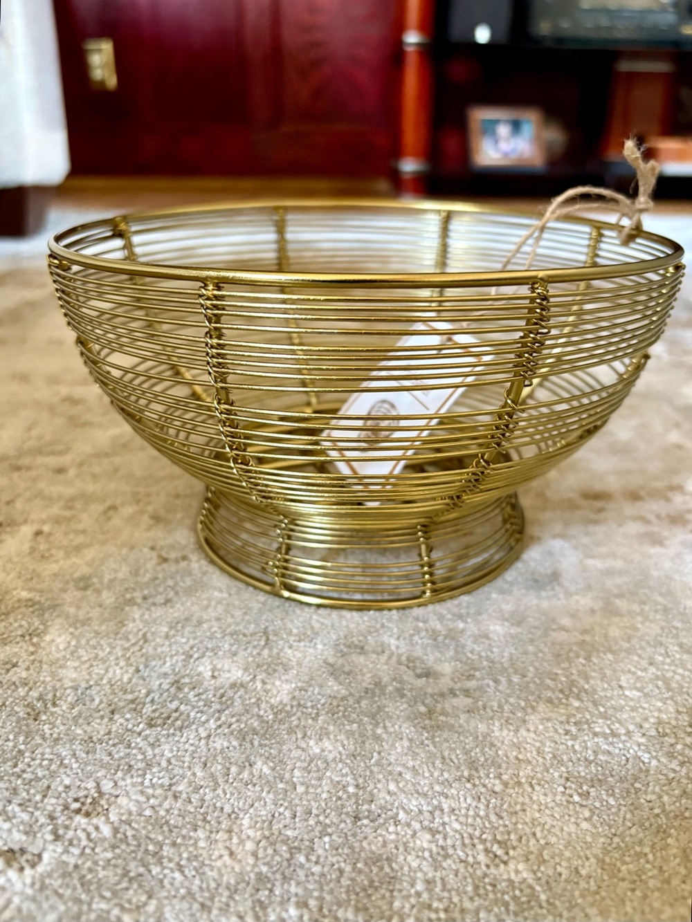 Pedestal gold metal wire decorative 8" × 4.5" Fruit Bowl. NWT